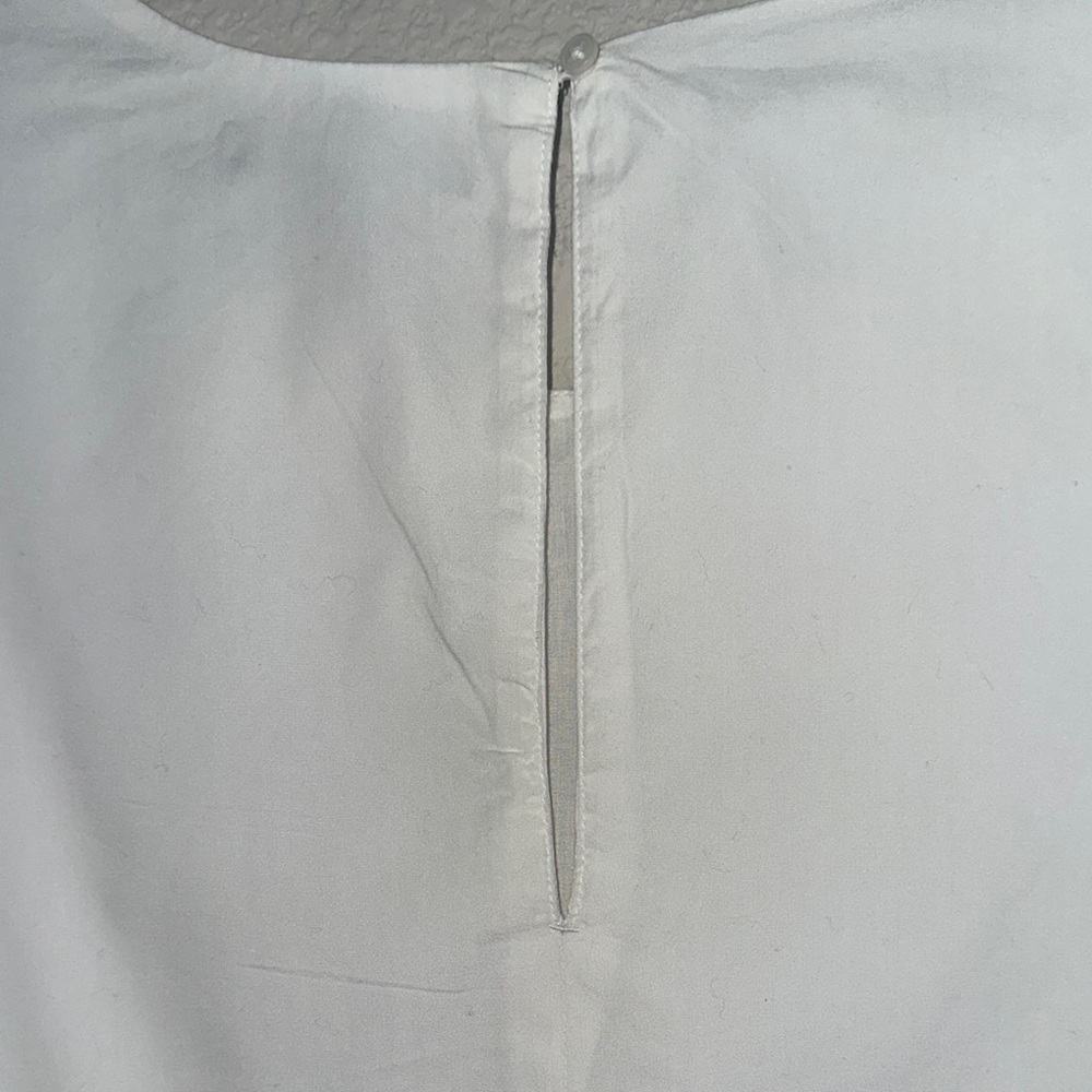 Banana Republic White Blouse with Black Embroidery - Picture 4 of 4